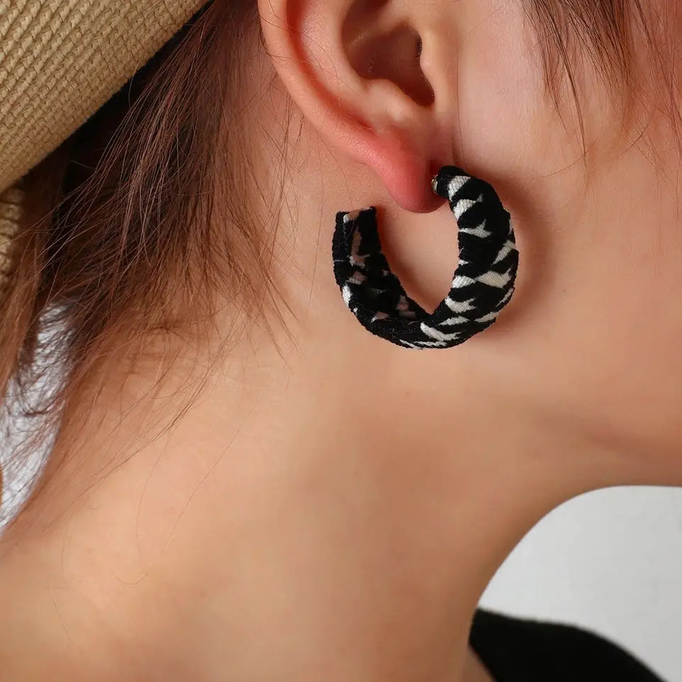 Korean Vintage Geometric C-Shaped Leather Hoop Earrings