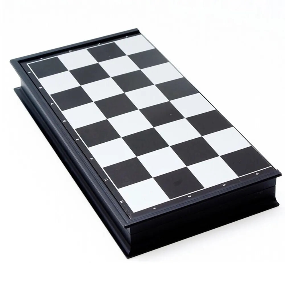 International Chess Folding Magnetic Set 🧳