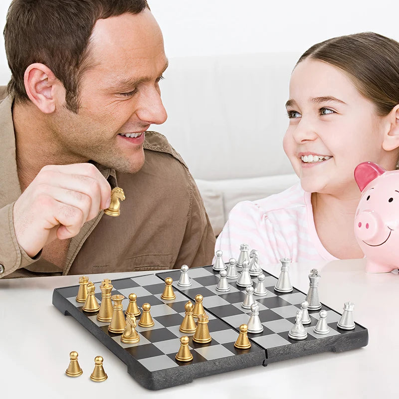 Portable Travel Magnetic Chess Set 🧲