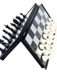 Folding Magnetic Chess Set 🧳