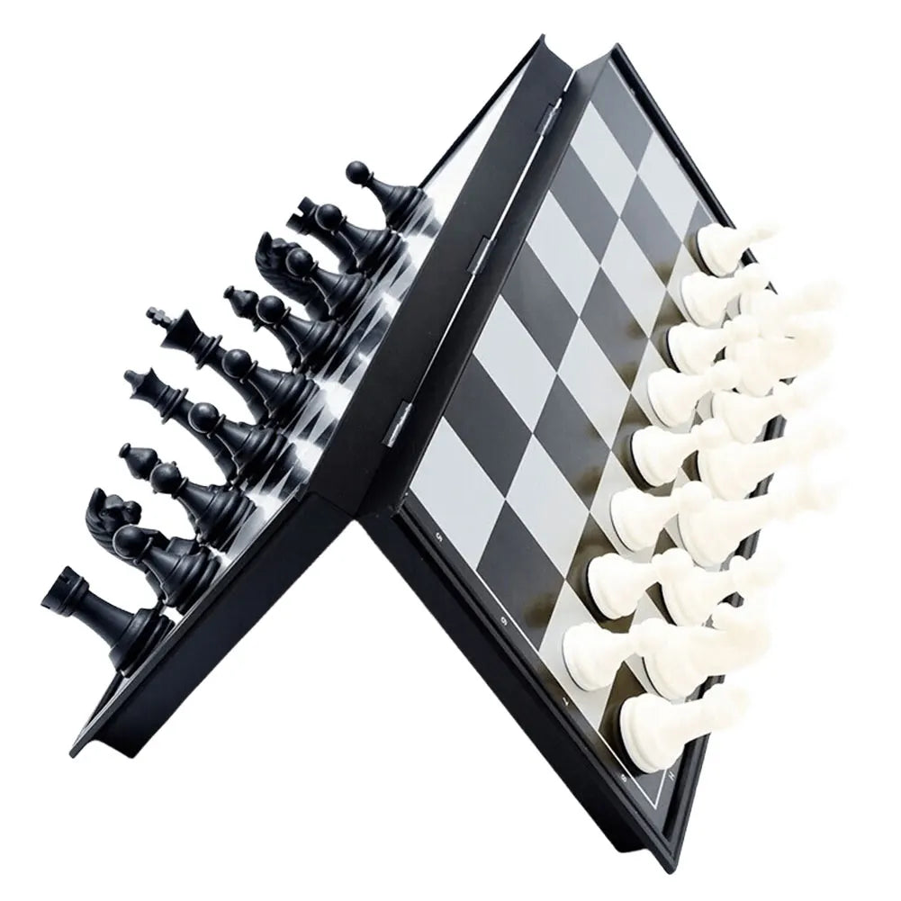 International Chess Folding Magnetic Set 🧳